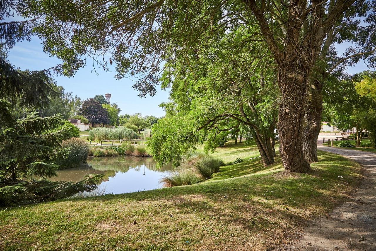 Les Jardins De L'Anjou Hotell Montjean-sur-Loire Exteriör bild